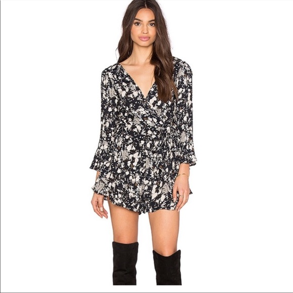 Free People All The Right Ruffles Romper NWT! - Picture 3 of 5